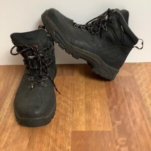 MENS THINSULATE Stone Dry Hiking Boots 8